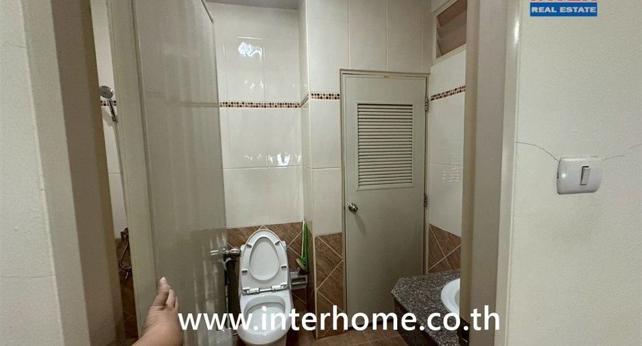For sale 3 ベッドルーム townhouse in Khlong Sam Wa, Bangkok