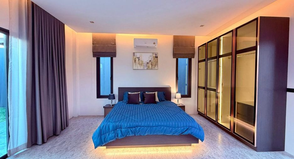 For rent そして for sale 4 ベッドルーム villa in East Pattaya, Pattaya