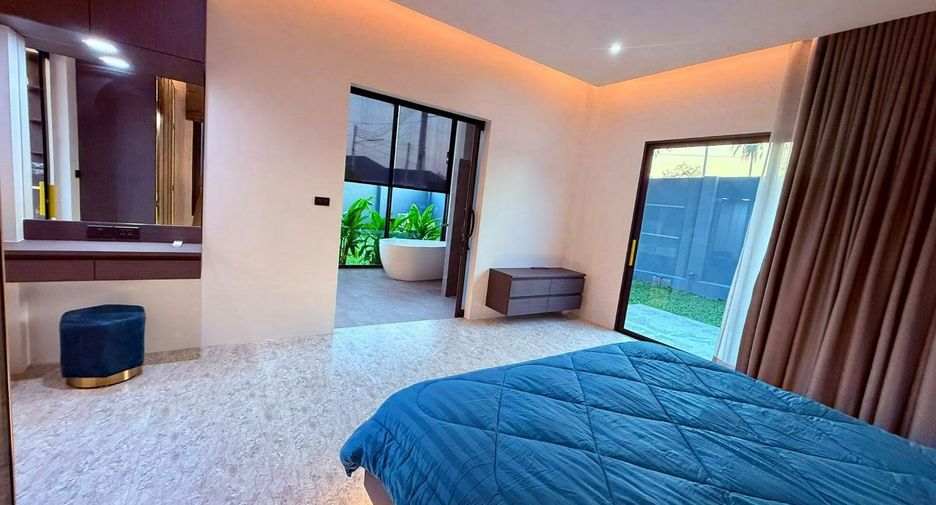 For rent そして for sale 4 ベッドルーム villa in East Pattaya, Pattaya