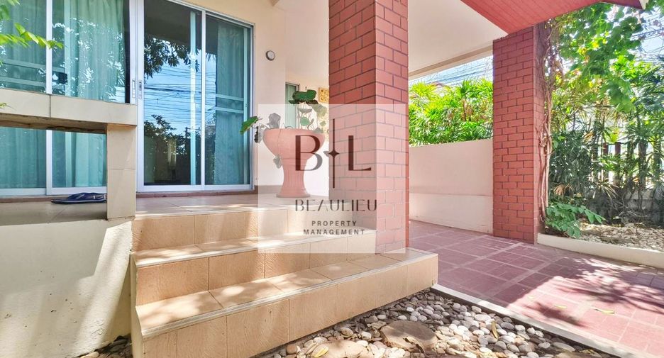 Casa adosada en venta de 3 habitaciones en South Pattaya, Pattaya