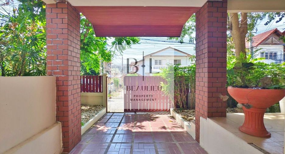 Casa adosada en venta de 3 habitaciones en South Pattaya, Pattaya
