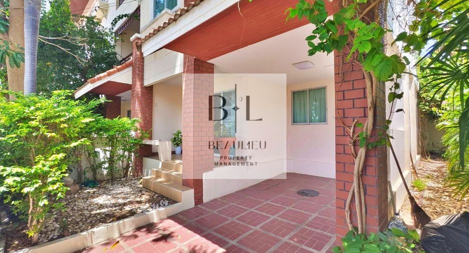 Casa adosada en venta de 3 habitaciones en South Pattaya, Pattaya