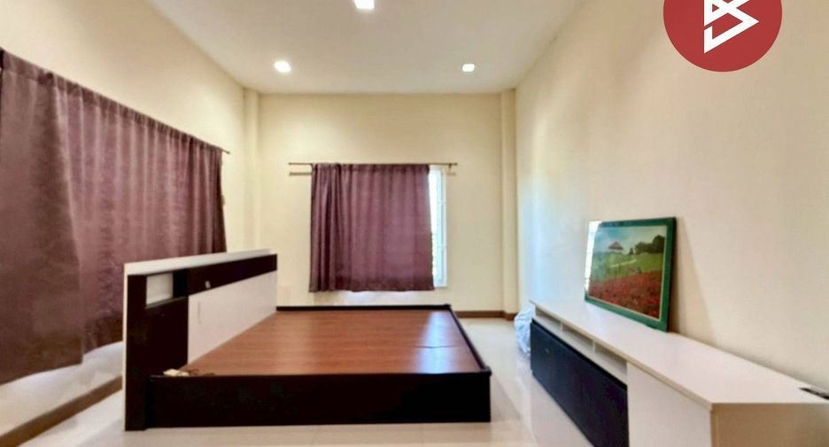 Haus zum Kauf mit 3 Zimmer in Pluak Daeng, Rayong