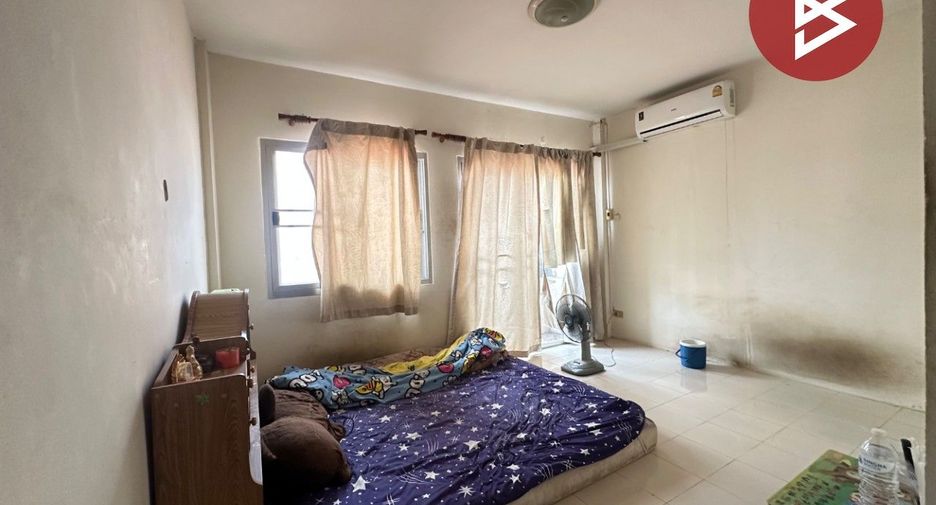 Casa adosada en venta de 2 habitaciones en Mueang Chon Buri, Chonburi