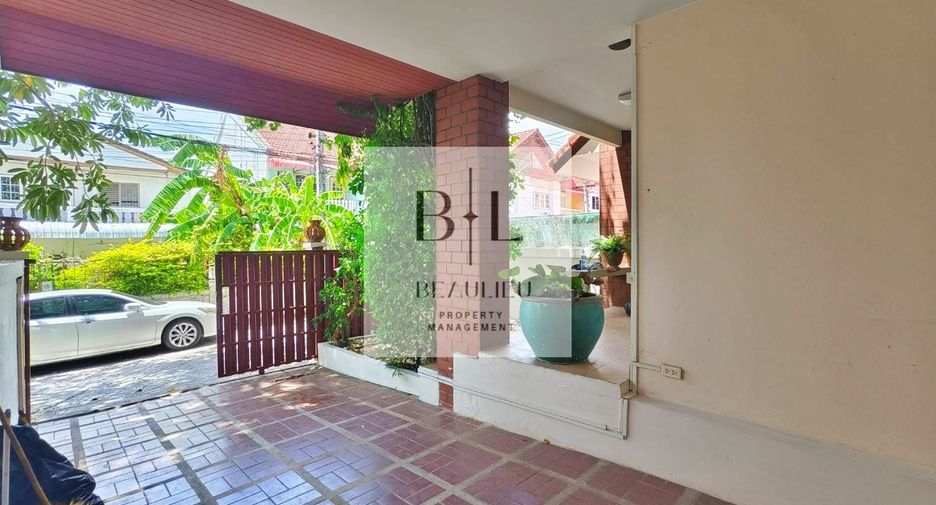 Casa adosada en venta de 3 habitaciones en South Pattaya, Pattaya