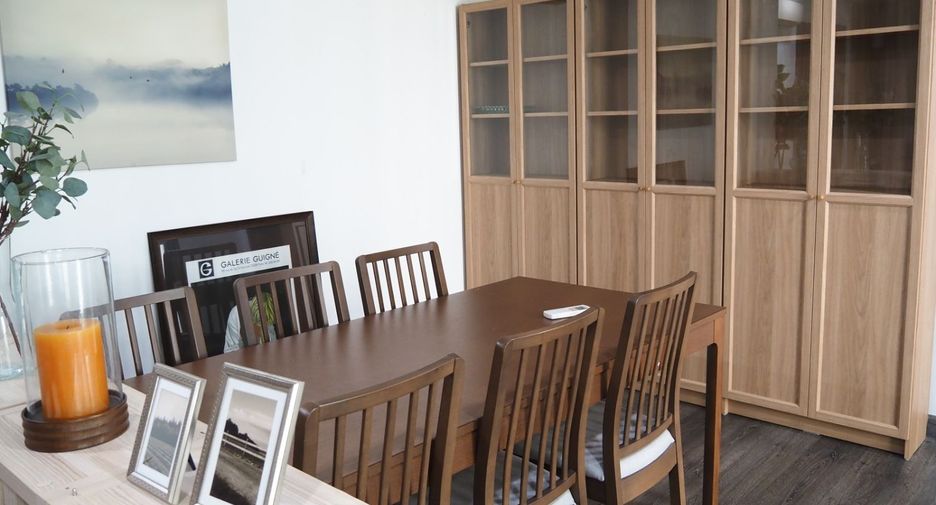 For rent 2 bedrooms condo in Watthana, Bangkok
