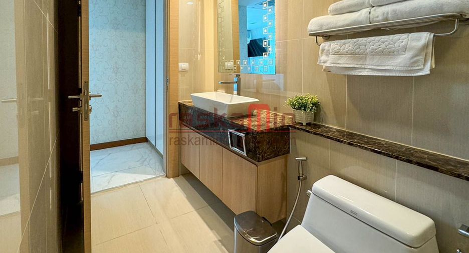 For sale 2 bedrooms condo in North Pattaya, Pattaya
