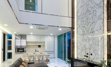 出租 和 出售 4 卧室 独立屋 在 Bueng Kum, 曼谷