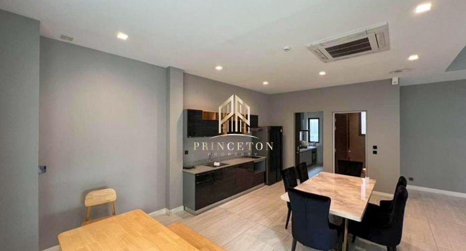 For rent 4 ベッドルーム house in Suan Luang, Bangkok