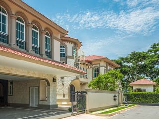 For rent and for sale 5 bedrooms house in Bang Phli, Samut Prakan
