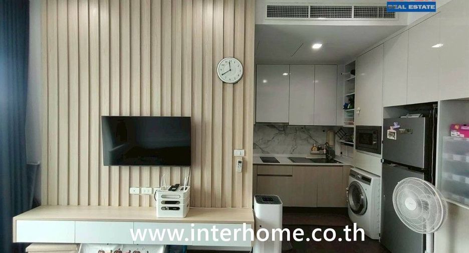 For sale 2 bedrooms condo in Watthana, Bangkok