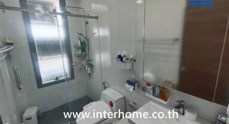 For sale 2 bedrooms condo in Watthana, Bangkok