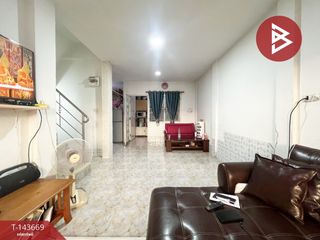 For sale 3 bedrooms townhouse in Mueang Samut Prakan, Samut Prakan