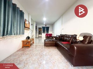 For sale 3 bedrooms townhouse in Mueang Samut Prakan, Samut Prakan