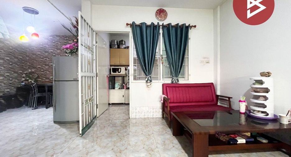 Продажа 3 спальни таунхаус в Mueang Samut Prakan, Самутпракан