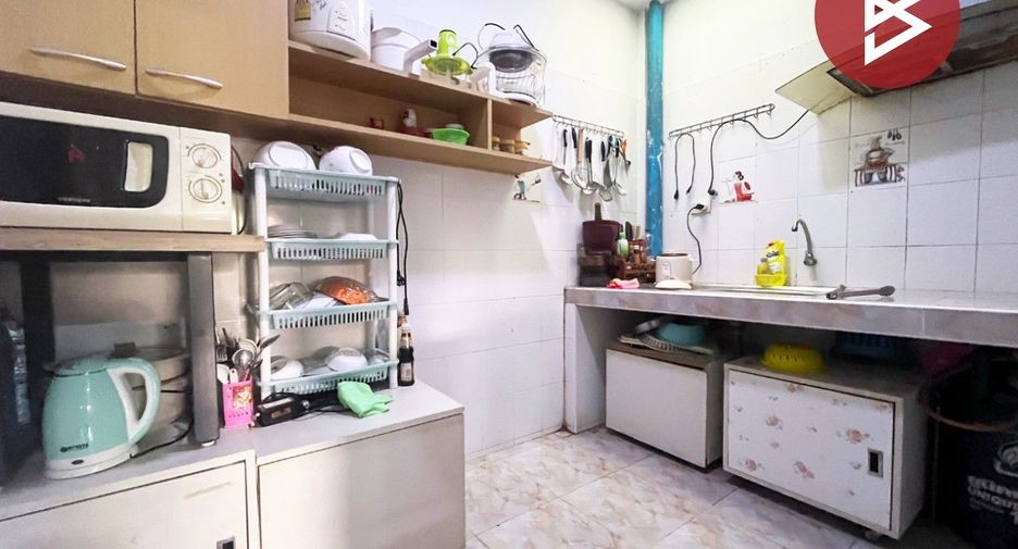 Продажа 3 спальни таунхаус в Mueang Samut Prakan, Самутпракан