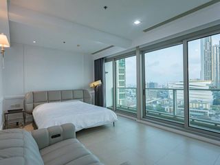 À louer 2 chambres condo à Sathon, Bangkok