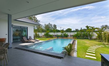 For sale 3 bedrooms villa in Hua Hin, Prachuap Khiri Khan