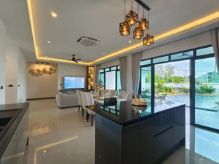 À vendre 3 chambres villa à Hua Hin, Prachuap Khiri Khan