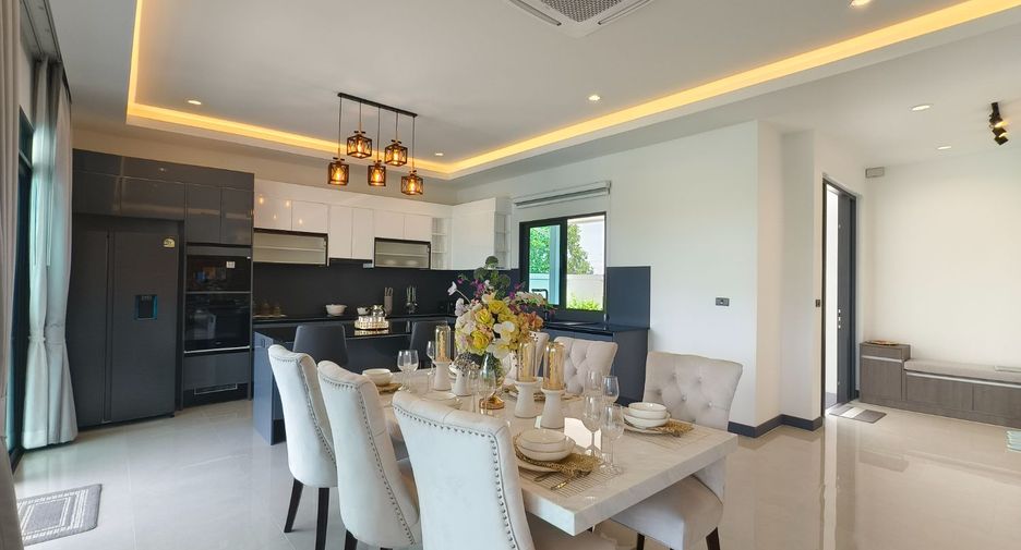 For sale 3 bedrooms villa in Hua Hin, Prachuap Khiri Khan
