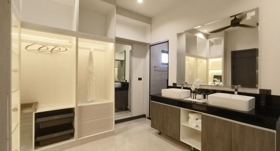 For sale 3 bedrooms villa in Hua Hin, Prachuap Khiri Khan