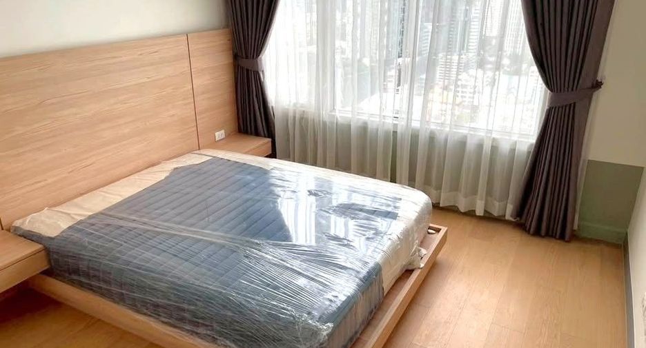 For rent and for sale 3 bedrooms condo in Sathon, Bangkok