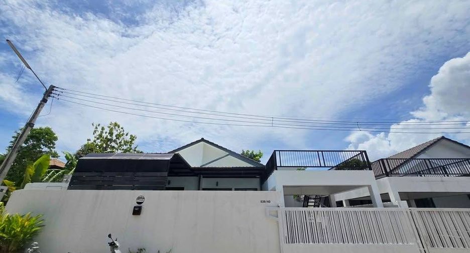 For rent 3 bedrooms villa in Huay Yai, Pattaya