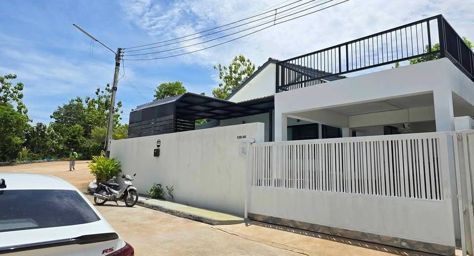 For rent 3 bedrooms villa in Huay Yai, Pattaya