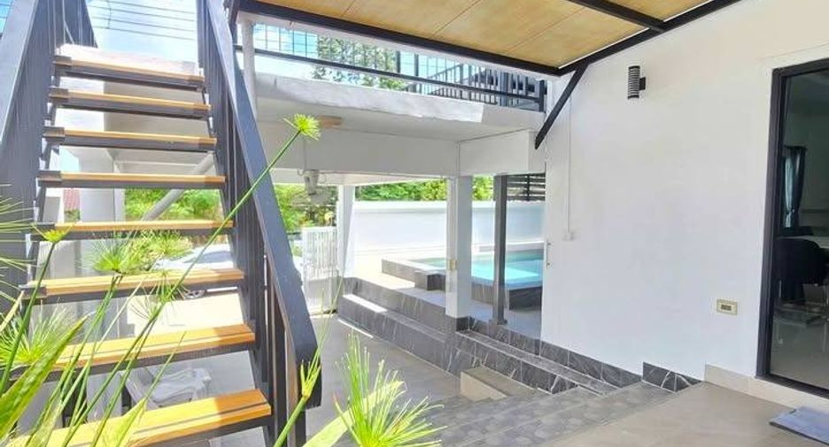 For rent 3 bedrooms villa in Huay Yai, Pattaya