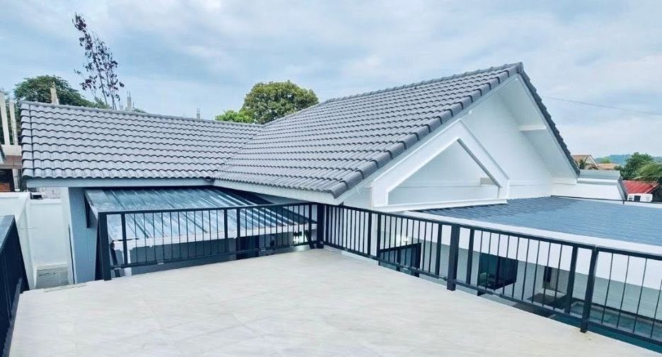 For rent 3 bedrooms villa in Huay Yai, Pattaya