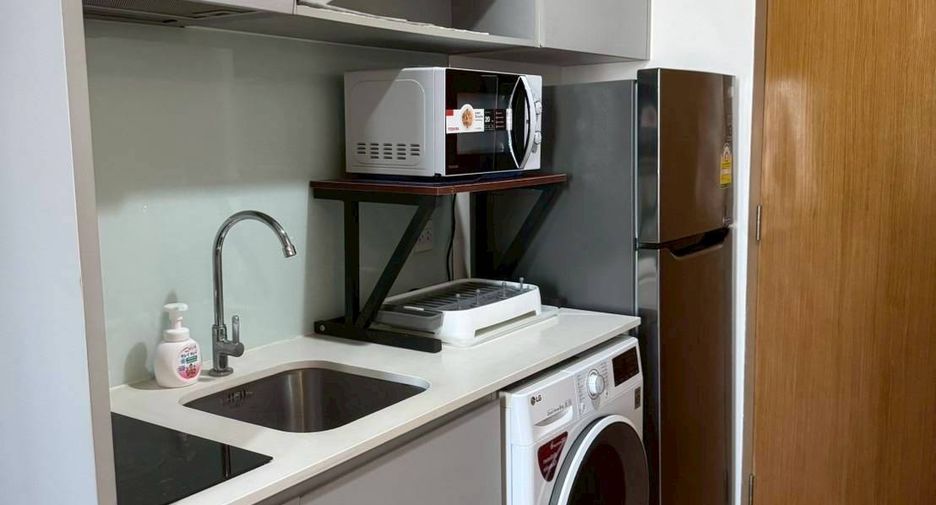 Condo en alquiler de 1 habitaciones en Sathon, Bangkok