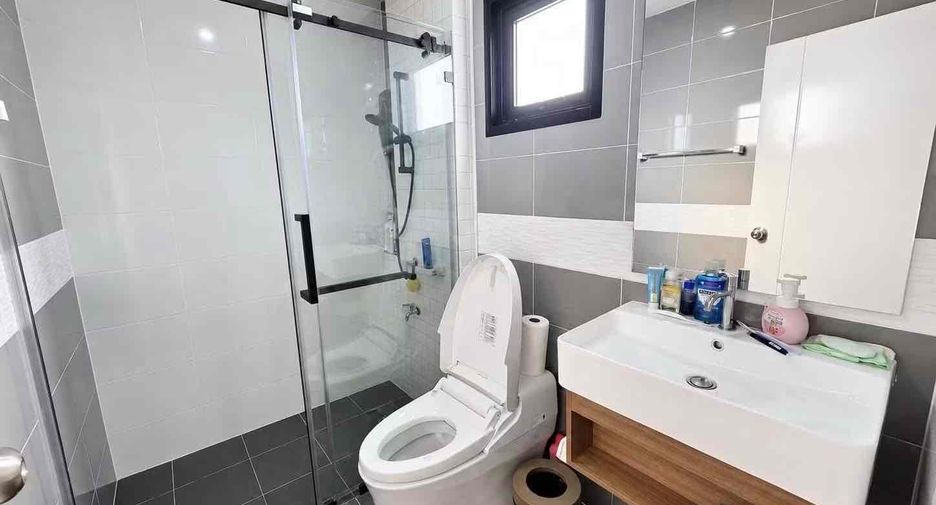 For rent 3 bedrooms house in East Pattaya, Pattaya