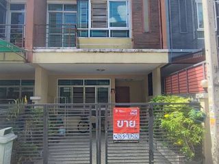 Продажа 4 спальни таунхаус в Банг Кхен, Бангкок