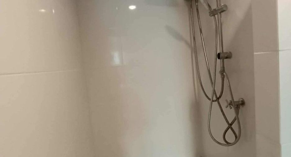 Продажа 1 кровать кондо в Mueang Samut Prakan, Самутпракан