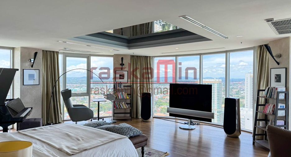 For sale 4 bedrooms condo in North Pattaya, Pattaya