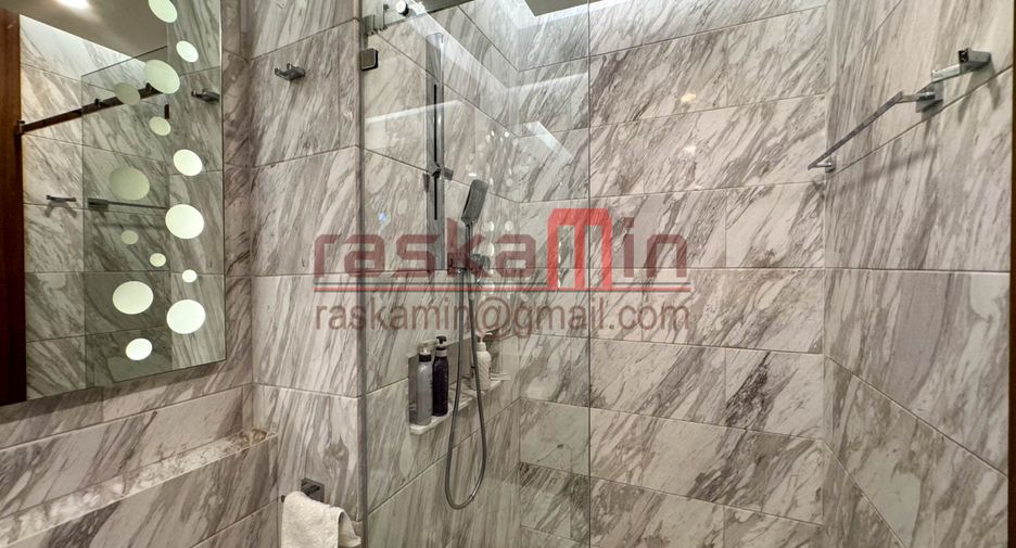 For sale 4 bedrooms condo in North Pattaya, Pattaya