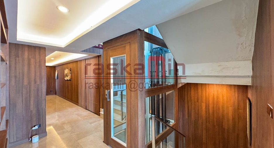 For sale 4 bedrooms condo in North Pattaya, Pattaya