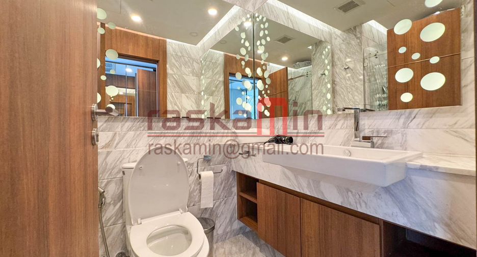 For sale 4 bedrooms condo in North Pattaya, Pattaya