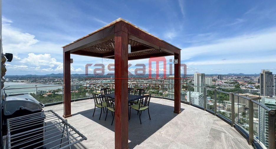 For sale 4 bedrooms condo in North Pattaya, Pattaya