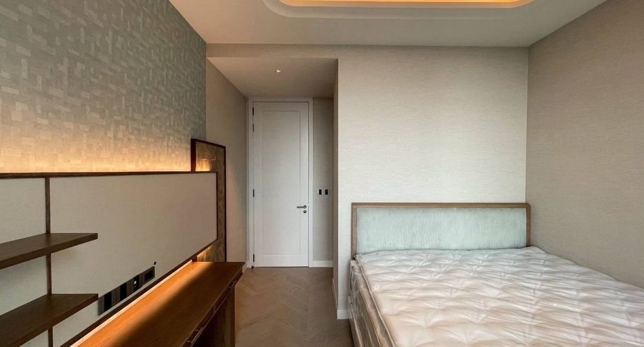 For rent 2 bedrooms condo in Sathon, Bangkok