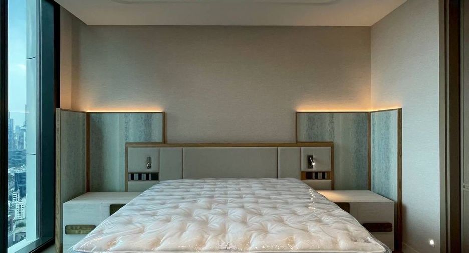 For rent 2 bedrooms condo in Sathon, Bangkok