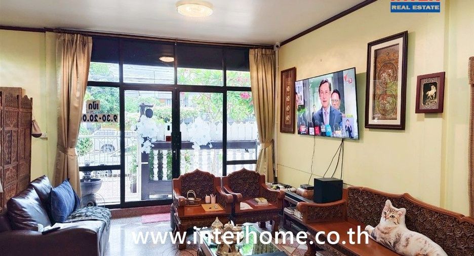 Casa en venta de 7 habitaciones en Bueng Kum, Bangkok