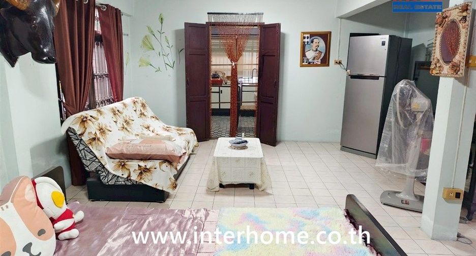 Casa en venta de 7 habitaciones en Bueng Kum, Bangkok