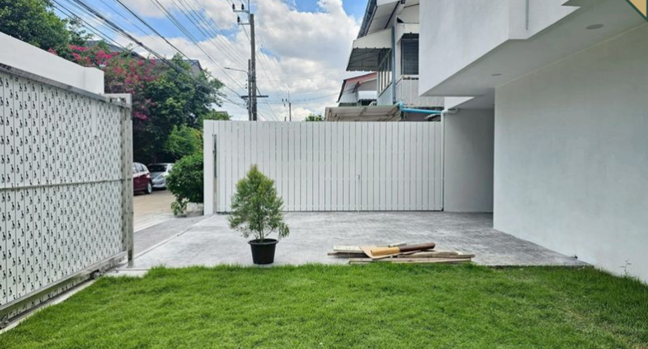 ขาย 3 ห้องนอน บ้านเดี่ยว ใน ลาดพร้าว, กรุงเทพฯ