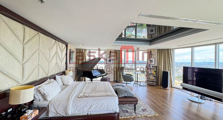 For rent 4 bedrooms condo in North Pattaya, Pattaya