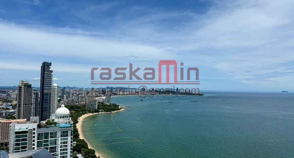 For rent 4 bedrooms condo in North Pattaya, Pattaya
