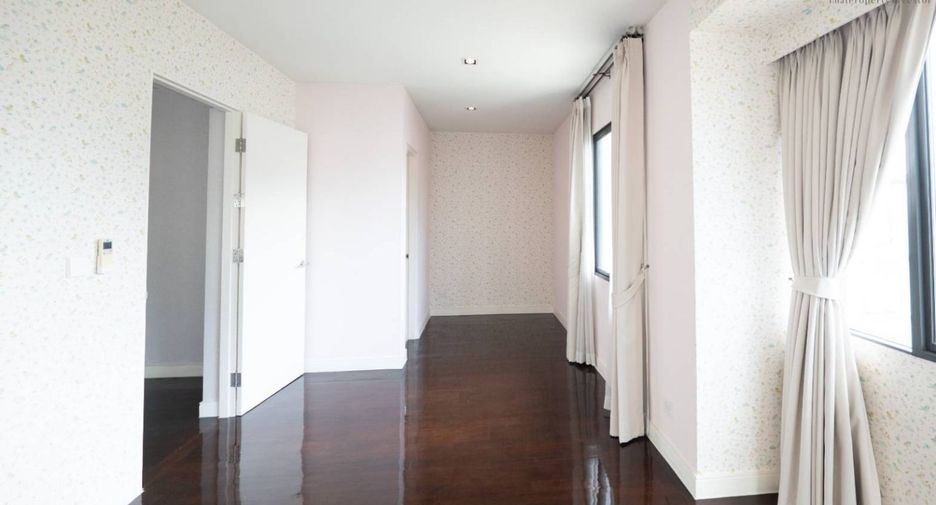 Haus zum Kauf mit 4 Zimmer in Bueng Kum, Bangkok