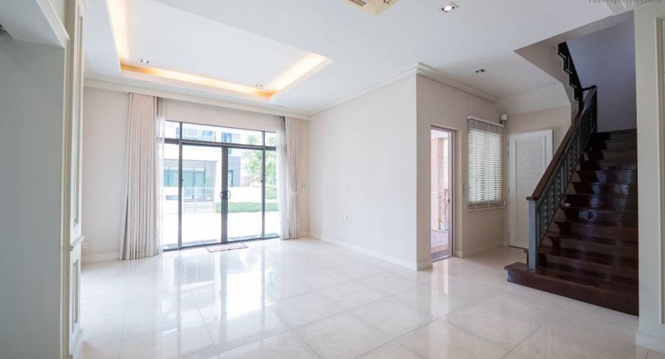 Haus zum Kauf mit 4 Zimmer in Bueng Kum, Bangkok