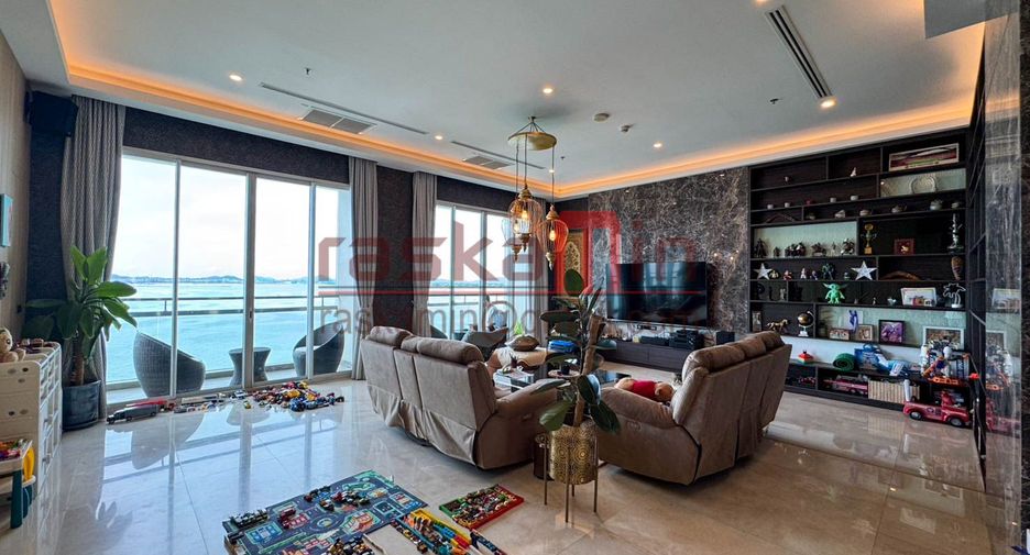 For sale 3 bedrooms condo in North Pattaya, Pattaya
