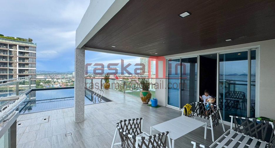 For sale 3 bedrooms condo in North Pattaya, Pattaya